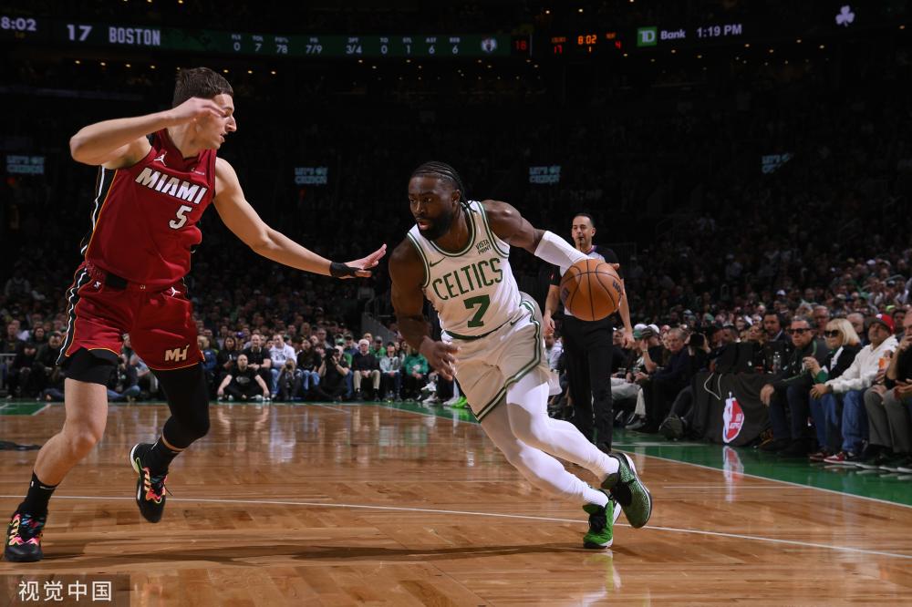 他试图找裁 他试图找裁