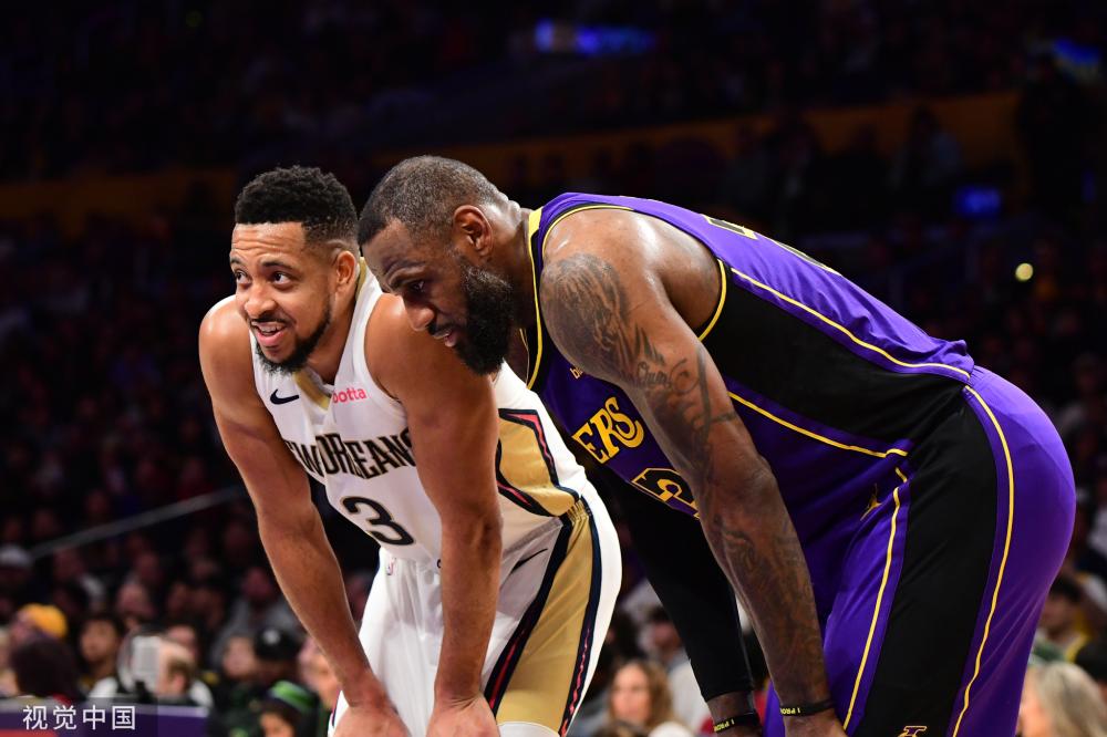 了他们在进 了他们在进