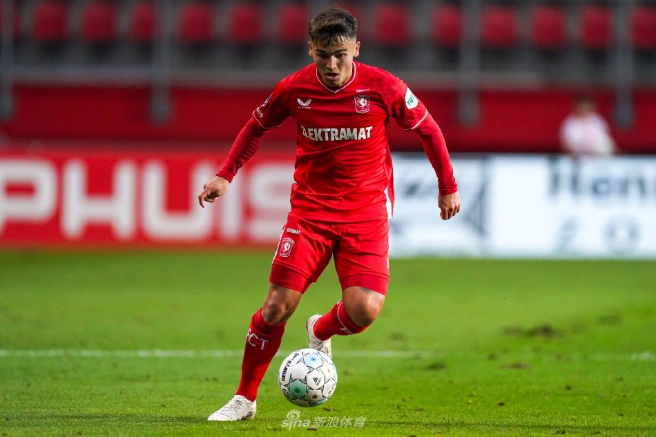 于两支球队 于两支球队